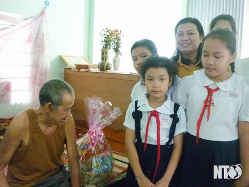 /tham-gia-dinh-chinh-sach